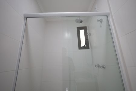 Apartamento para alugar com 56m², 2 quartos e 2 vagas Apartamento para alugar com 56m², 2 quartos e 2 vagasBanheiro social