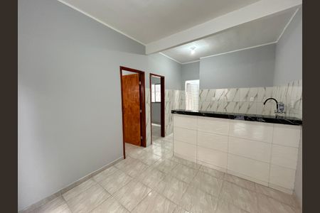Sala de casa para alugar com 2 quartos, 46m² em Honório Gurgel, Rio de Janeiro