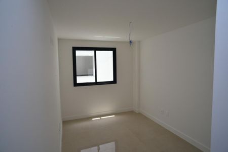 Apartamento à venda com 117m², 3 quartos e 2 vagasSuíte 2