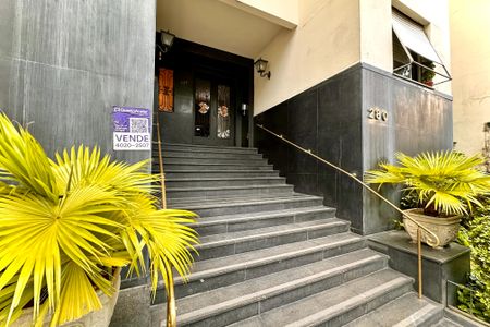 Apartamento à venda com 97m², 2 quartos e sem vagaFachada 