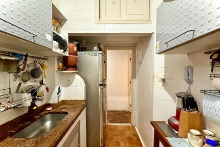 Apartamento à venda com 97m², 2 quartos e sem vagaCozinha