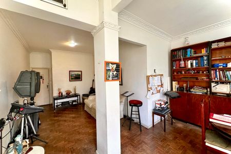 Apartamento à venda com 97m², 2 quartos e sem vagaSala