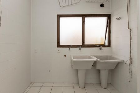 Apartamento para alugar com 285m², 4 quartos e 4 vagasLavanderia