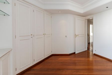 Apartamento para alugar com 285m², 4 quartos e 4 vagasQuarto 2