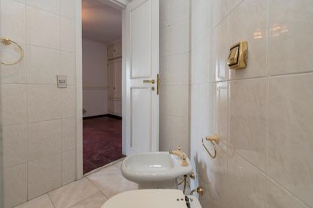 Apartamento para alugar com 285m², 4 quartos e 4 vagasBanheiro da Suíte 2