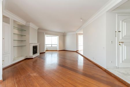 Apartamento para alugar com 285m², 4 quartos e 4 vagasSala