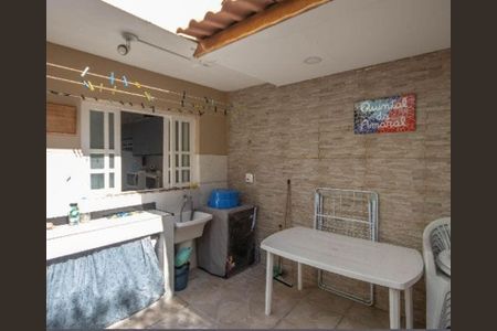 Casa à venda com 133m², 3 quartos e 2 vagasÁrea externa