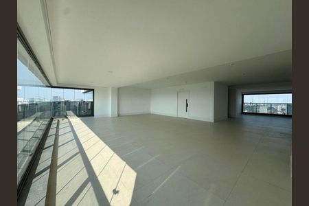 Apartamento à venda com 260m², 4 quartos e 4 vagas