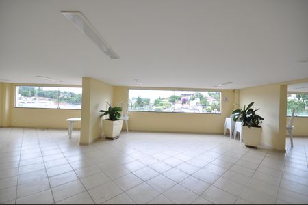 Apartamento para alugar com 84m², 2 quartos e 1 vagaÁrea comum - Salão de festas