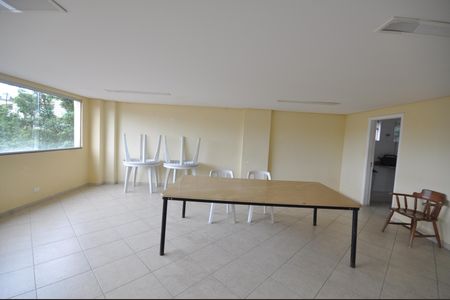 Apartamento para alugar com 84m², 2 quartos e 1 vagaÁrea comum - Salão de festas