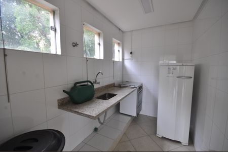 Apartamento para alugar com 84m², 2 quartos e 1 vagaÁrea comum - Salão de festas