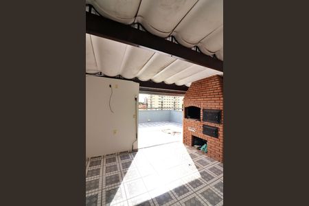 Apartamento à venda com 120m², 2 quartos e 1 vagaÁrea de Serviço