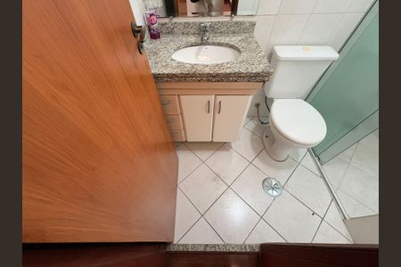 Apartamento para alugar com 70m², 2 quartos e 1 vagaBanheiro