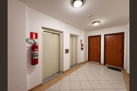 Apartamento para alugar com 70m², 2 quartos e 1 vagaHall de entrada