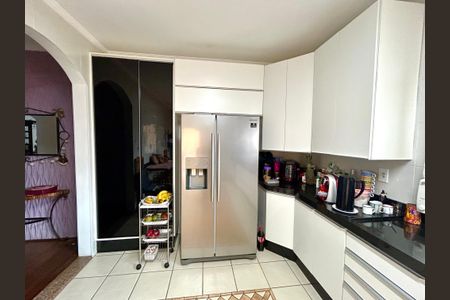 Casa à venda com 140m², 3 quartos e 2 vagasCozinha