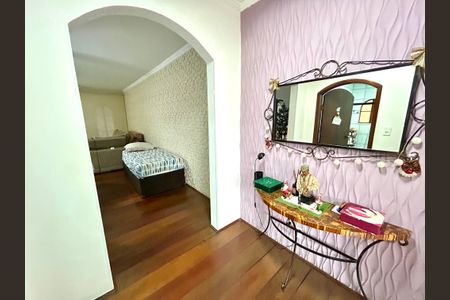 Casa à venda com 140m², 3 quartos e 2 vagasHall