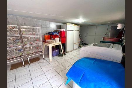 Casa à venda com 140m², 3 quartos e 2 vagasÁrea de Serviço