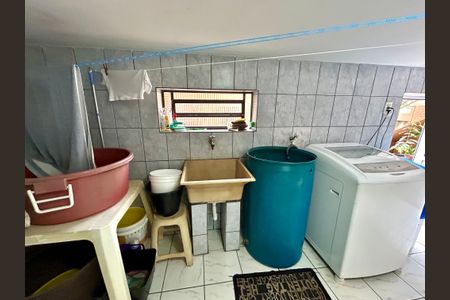 Casa à venda com 140m², 3 quartos e 2 vagasÁrea de Serviço