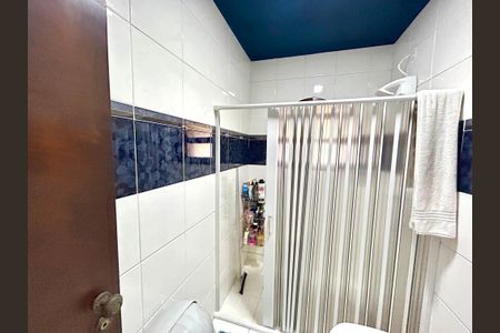 Casa à venda com 140m², 3 quartos e 2 vagasBanheiro da Suíte