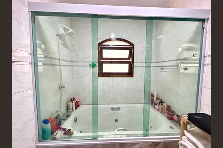 Casa à venda com 140m², 3 quartos e 2 vagasBanheiro 1