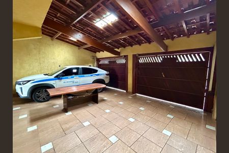 Casa à venda com 140m², 3 quartos e 2 vagasGaragem