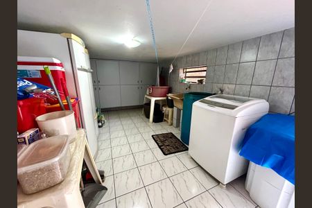 Casa à venda com 140m², 3 quartos e 2 vagasÁrea de Serviço