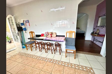 Casa à venda com 140m², 3 quartos e 2 vagasCozinha