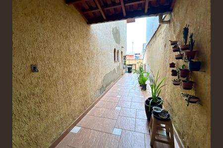 Casa à venda com 140m², 3 quartos e 2 vagasQuintal