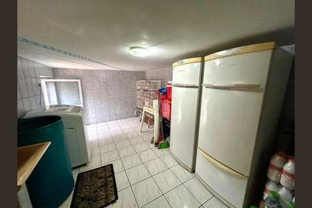 Casa à venda com 140m², 3 quartos e 2 vagasÁrea de Serviço