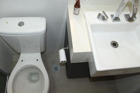 Apartamento à venda com 52m², 2 quartos e 1 vagaBanheiro Social