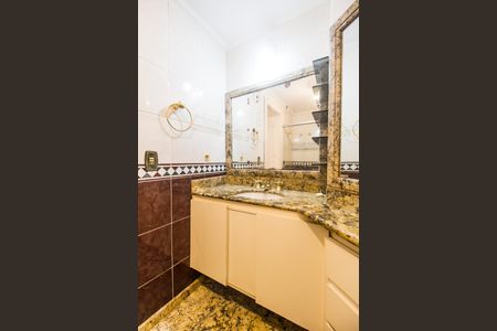 Apartamento à venda com 110m², 2 quartos e 2 vagasBanheiro da Suíte 