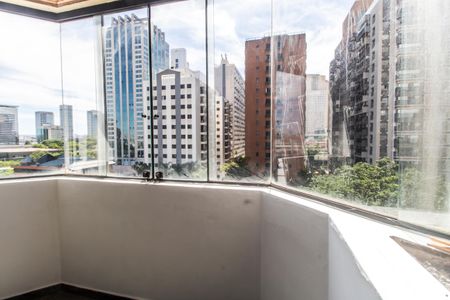 Apartamento à venda com 110m², 2 quartos e 2 vagasVaranda