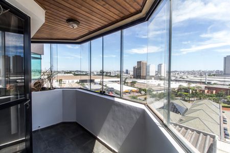 Apartamento à venda com 110m², 2 quartos e 2 vagasVaranda