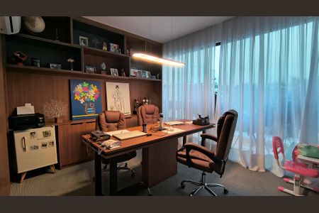 Casa de condomínio à venda com 415m², 3 quartos e 3 vagasEscritório 