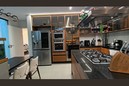 Casa de condomínio à venda com 415m², 3 quartos e 3 vagasCozinha