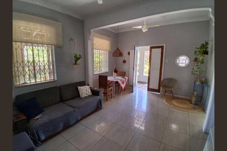 Casa à venda com 4 quartos, 197m² em Bancários, Rio de Janeiro