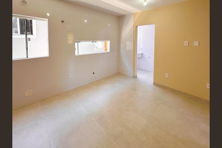Apartamento para alugar com 44m², 2 quartos e sem vagaSala/Cozinha