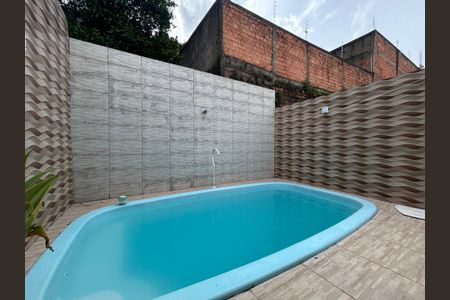 Casa para alugar com 165m², 2 quartos e 1 vaga Casa para alugar com 165m², 2 quartos e 1 vagaPiscina