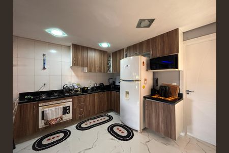 Casa para alugar com 165m², 2 quartos e 1 vaga Casa para alugar com 165m², 2 quartos e 1 vagaCozinha