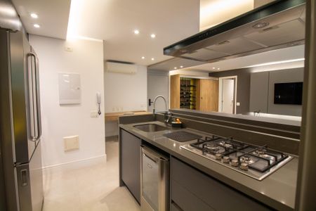 Apartamento à venda com 84m², 1 quarto e 2 vagasCozinha