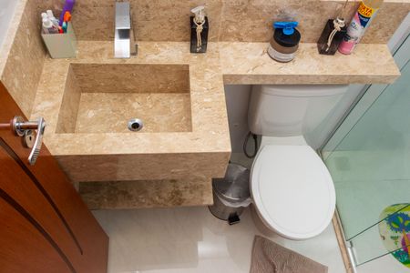 Casa à venda com 109m², 3 quartos e 2 vagas Casa à venda com 109m², 3 quartos e 2 vagasBanheiro