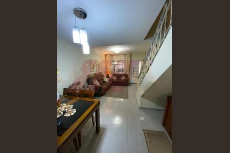 Casa à venda com 3 quartos, 135m² em Parque Peruche, São Paulo