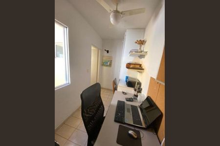 Casa à venda com 3 quartos, 135m² em Parque Peruche, São Paulo