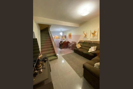 Casa à venda com 3 quartos, 135m² em Parque Peruche, São Paulo