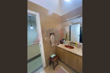 Casa à venda com 3 quartos, 135m² em Parque Peruche, São Paulo