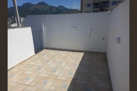 Apartamento à venda com 120m², 2 quartos e 1 vaga