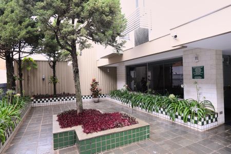 Apartamento para alugar com 90m², 2 quartos e 1 vagaEntrada