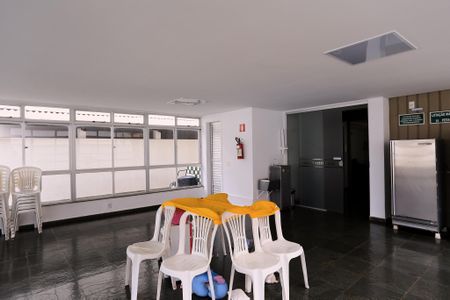 Apartamento para alugar com 90m², 2 quartos e 1 vagaÁrea comum - Salão de festas