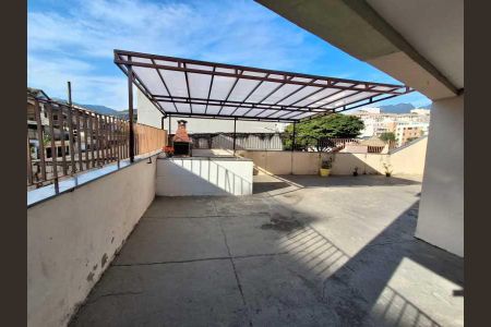 Apartamento à venda com 60m², 2 quartos e 1 vaga