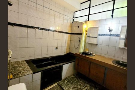 Casa à venda com 7 quartos, 430m² em Sumaré, São Paulo